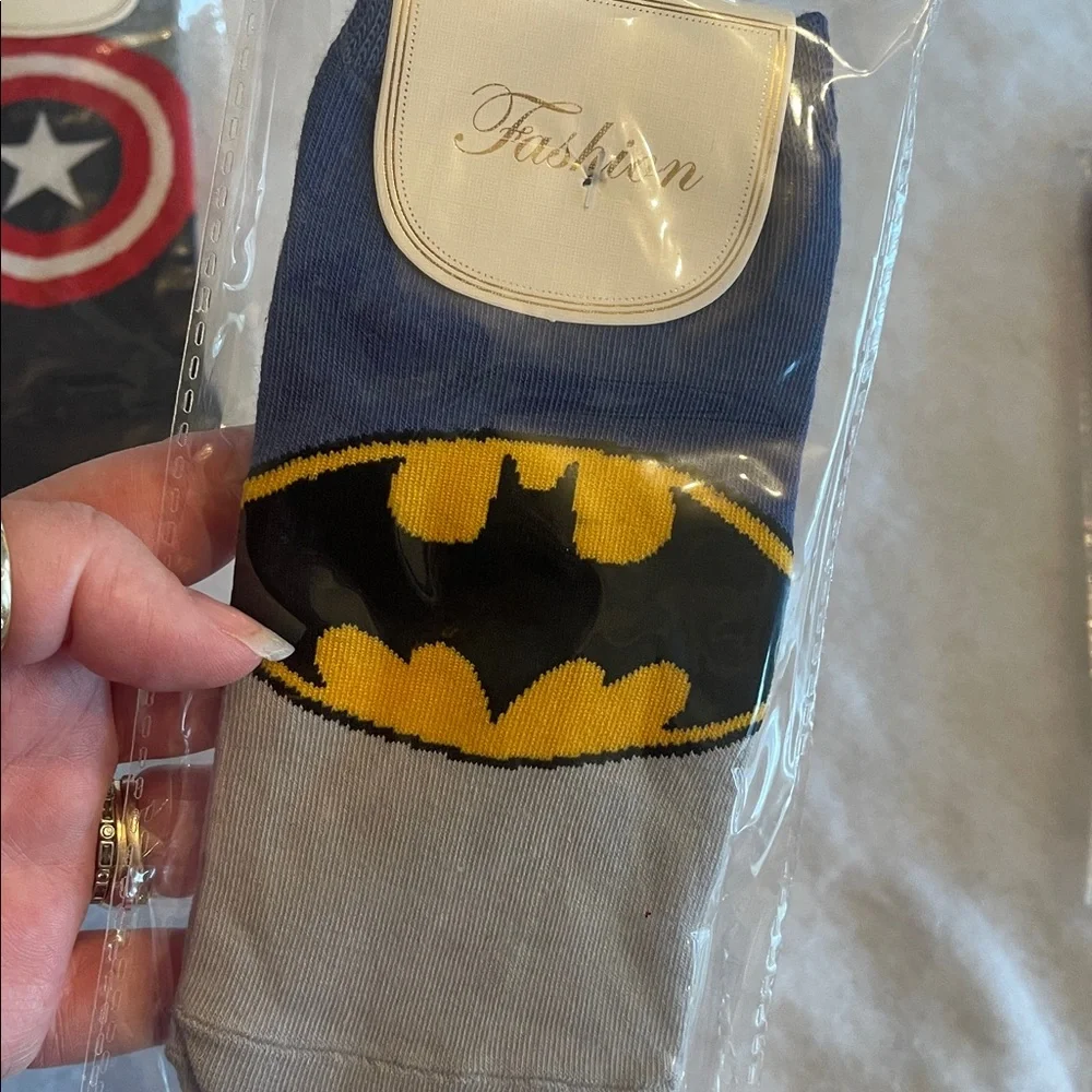 Superhero Themed Socks Set of 5 nwt ankle socks fits shoe youth 2.5 - womens 10